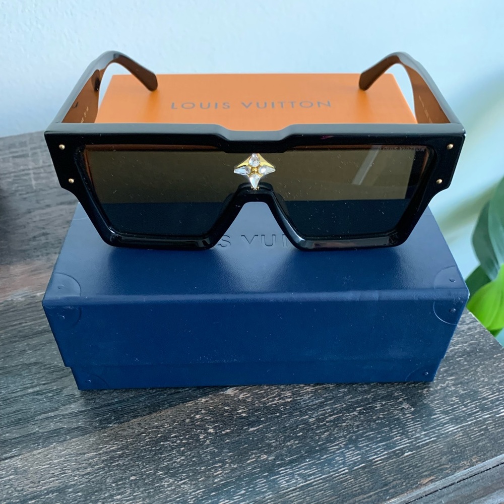 Louis Vuitton Cyclone Sunglasses